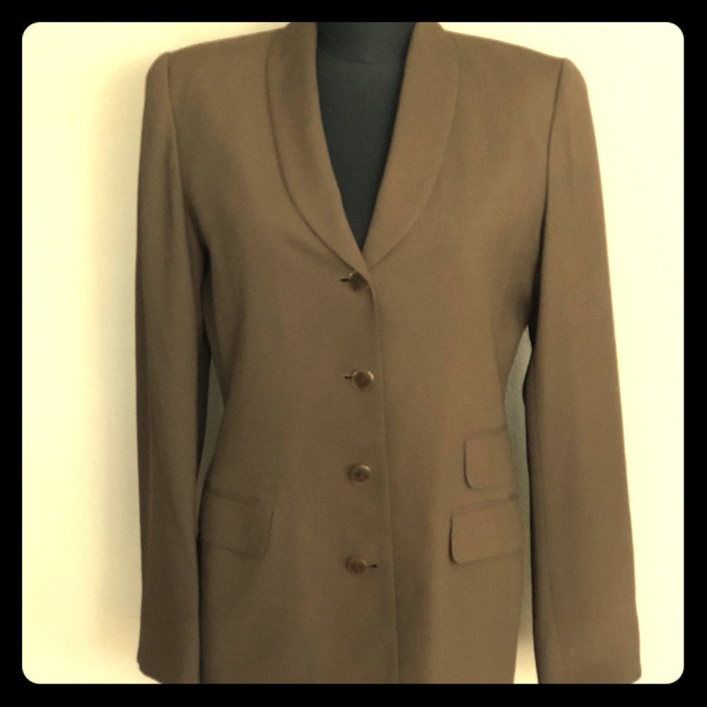 Linda Allard Ellen Tracy Elegant tri-pocket blazer